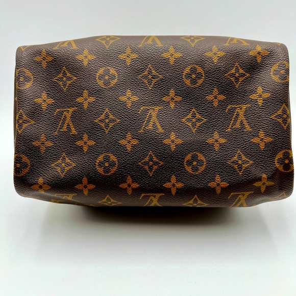 Pre-loved and rarely used Louis Vuitton Speedy Handbag Monogram Canvas 25. - Picture 7 of 13